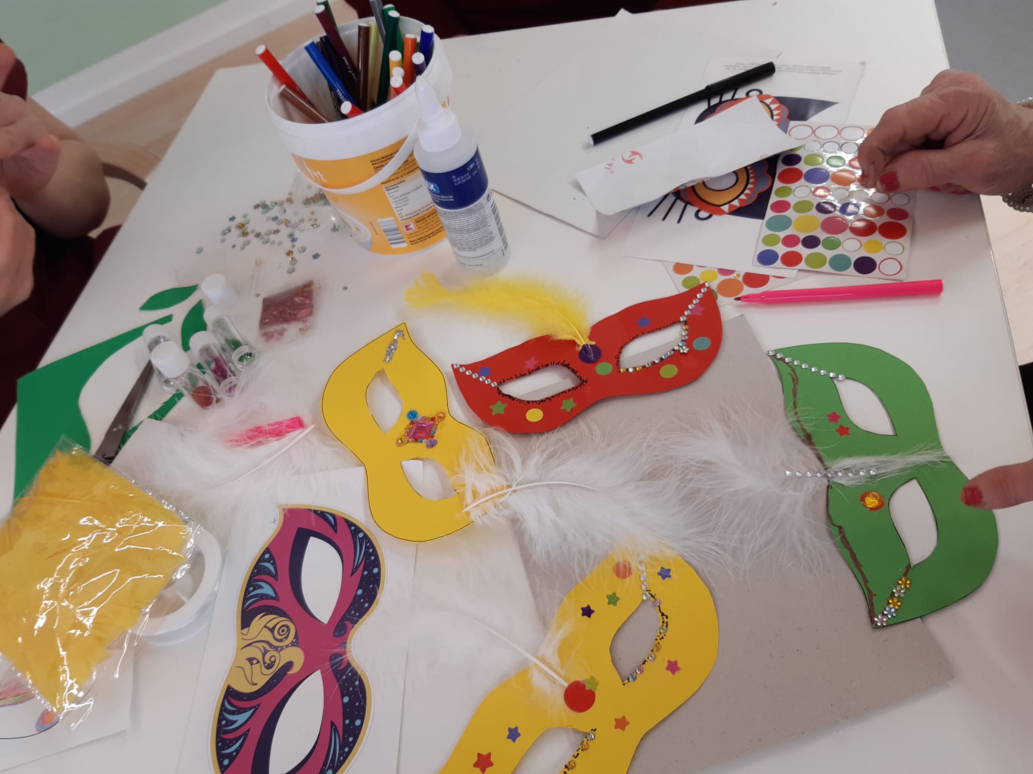 Masken basteln