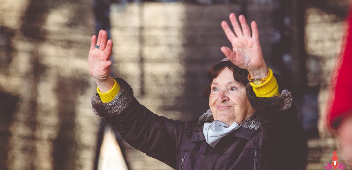 Tanzen für ein Ende der Gewalt gegen Mädchen und Frauen Tanzen für ein Ende der Gewalt gegen Mädchen und Frauen